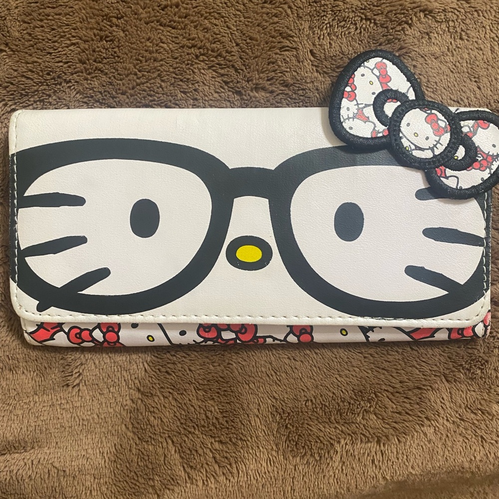 Hello Kitty Glasses Wallet